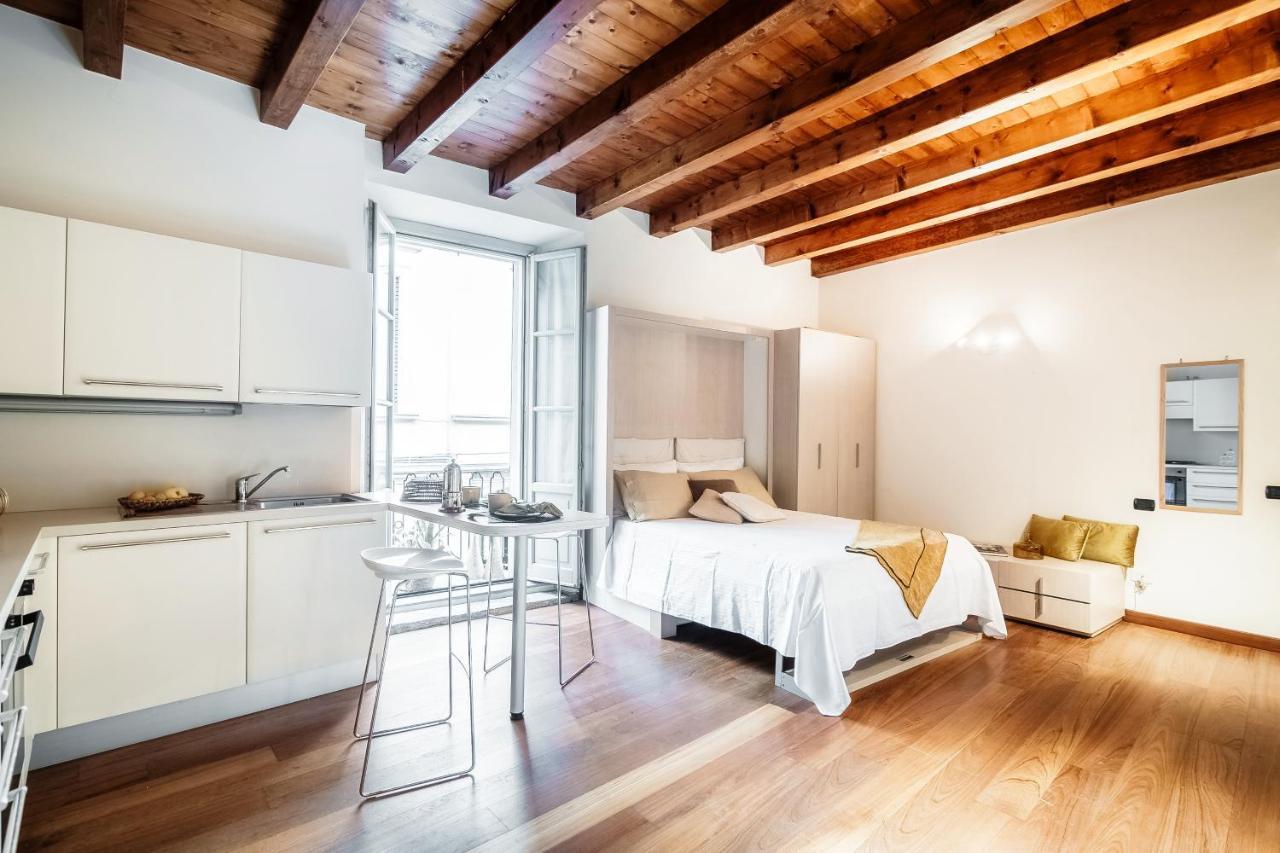 Del Pero Suite - By Myhomeincomo Eksteriør bilde